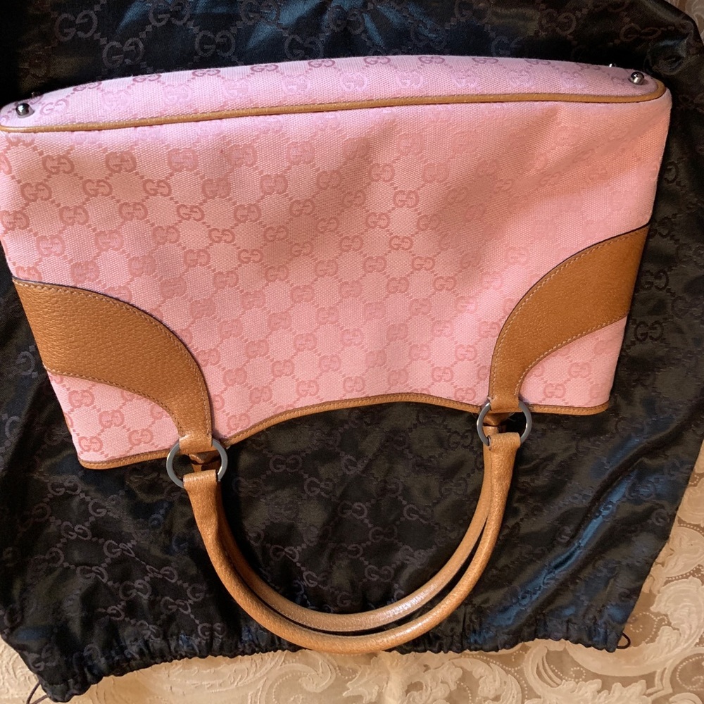 Gucci pink canvas & leather bag. - Picture 2 of 6